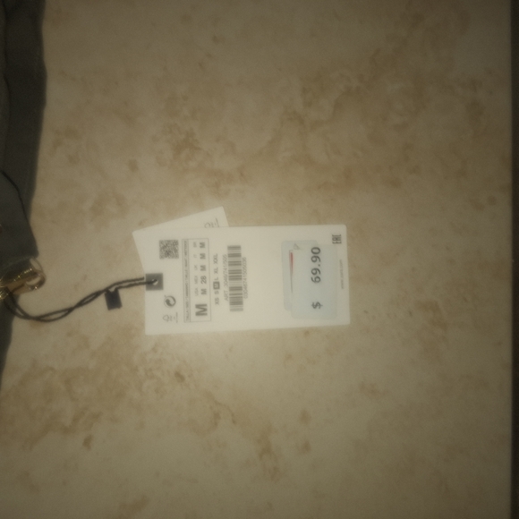 Zara Olive Green Puffer Vest - Picture 2 of 4